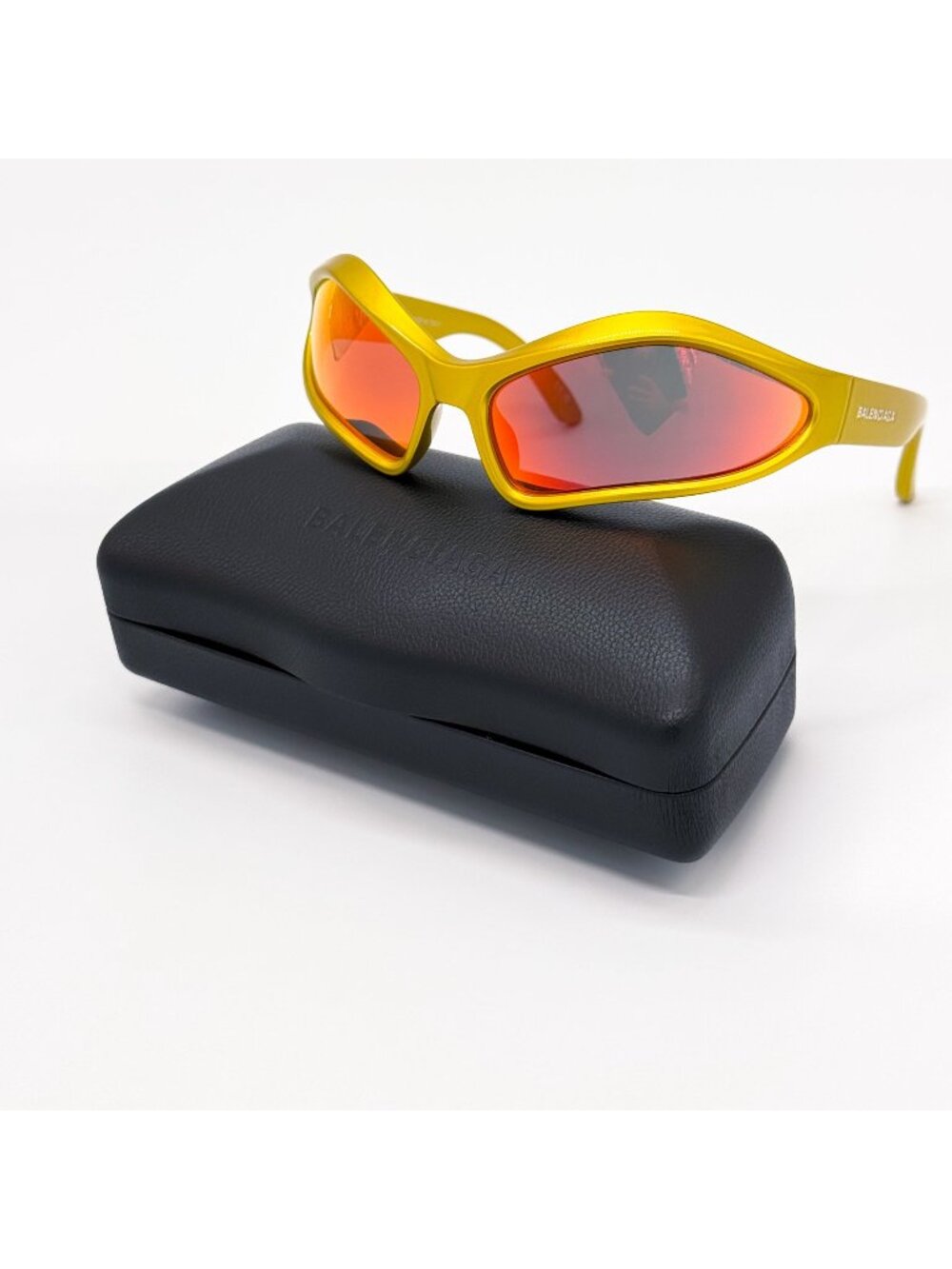 NEW BALENCIAGA BB0314S 004 SUNGLASSES YELLOW GEOMETRIC UNISEX EYEWEAR BALENCIAGA - Picture 2 of 10